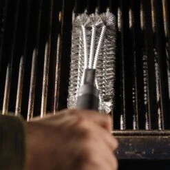 Grillfürst Reinigungsset Für Edelstahlroste Mit Edelstahl Grillbürste, Grillreiniger Spezial Lösung Und Trennspray 21 Grillfürst Reinigungsset Für Edelstahlroste Mit Edelstahl Grillbürste, Grillreiniger Spezial Lösung Und Trennspray -Grillen Und Rauchern 17 124 Grillfuerst Grillbuerste 06 V2