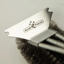 Grillfürst Reinigungsset Für Edelstahlgrills Mit Edelstahl Grillbürste Inkl. Schaber, Grillreiniger Spezial Lösung Und Power-Schaumreiniger 15 Grillfürst Reinigungsset Für Edelstahlgrills Mit Edelstahl Grillbürste Inkl. Schaber, Grillreiniger Spezial Lösung Und Power-Schaumreiniger -Grillen Und Rauchern 19 045 Grillfuerst Grillbuerste Edelstahl HL Mood 06 1