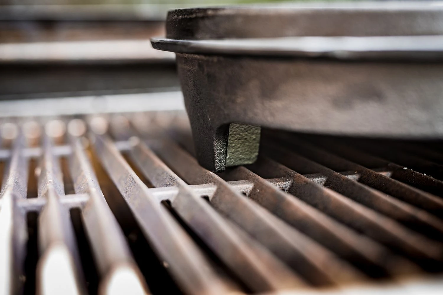 Grillfürst Dutch Oven Set BBQ Edition DO9 - X-Deal Inkl. Pflegepaste, Deckelheber Und Kochlöffel 11 Grillfürst Dutch Oven Set BBQ Edition DO9 - X-Deal Inkl. Pflegepaste, Deckelheber Und Kochlöffel – Bild 9