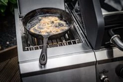 Grillfürst G620G Grill Control Edition 6-Brenner Gasgrill Mit Grill Control, Hochtemperaturbrenner, Heckbrenner Und Gusseisen Rosten -Grillen Und Rauchern Grillfuerst Gasgrill G620G Gusspfanne Steakzone