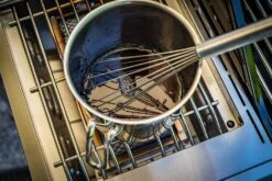 Grillfürst G621G Grill Control Edition 6-Brenner Edelstahl-Gasgrill Mit Grill Control, Hochtemperaturbrenner, Heckbrenner Und Gusseisen Rosten -Grillen Und Rauchern Grillfuerst Gasgrill G621G Seitenbrenner Topf