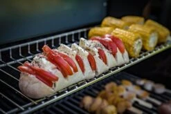 Grillfürst G750E Grill Control Edition 7-Brenner Doppelkammer - Gasgrill Mit Grill Control, Hochtemperaturbrenner, Seitenkocher, Heckbrenner Und Edelstahl Rosten -Grillen Und Rauchern Grillfuerst Gasgrill Premium G750E Warmhalterost