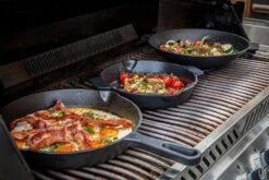 Grillfürst Gusseisenpfanne Mit 2 Griffen Ø 25 Cm -Grillen Und Rauchern Grillfuerst Grillpfannen Gusseisen 2