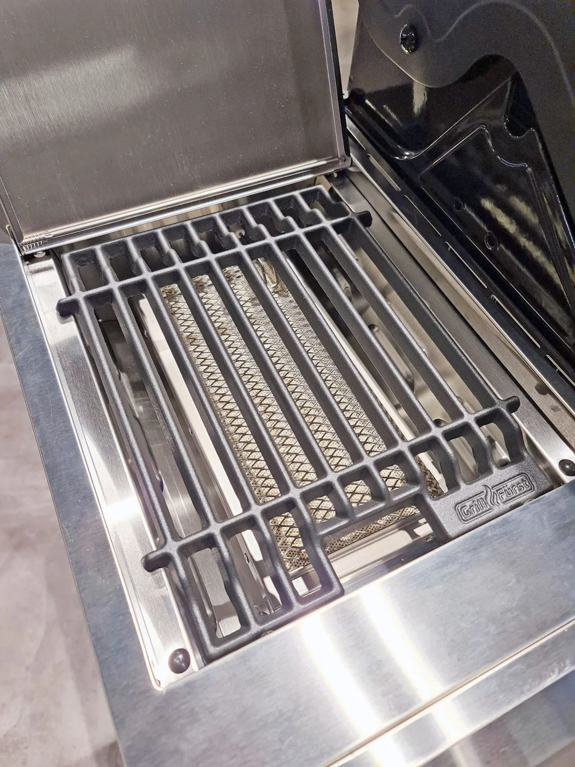 Grillfürst Gusseisen Rost Für Infrarot-Zone Für Grillfürst Gasgrills / Rösle Videro 4 Grillfürst Gusseisen Rost Für Infrarot-Zone Für Grillfürst Gasgrills / Rösle Videro – Bild 2