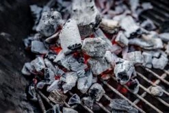 Männerglut Steakhouse Kohle 10kg / Restaurant Holzkohle 10 Männerglut Steakhouse Kohle 10kg / Restaurant Holzkohle -Grillen Und Rauchern Grillfuerst Restaurantkohle