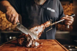 Moesta Smokin' PizzaRing - Rotisserie Set (50 Cm) Batterie 14 Moesta Smokin' PizzaRing - Rotisserie Set (50 Cm) Batterie -Grillen Und Rauchern Moesta Rotisserie Anwendung Anschneiden 10107