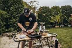 Moesta Beistelltisch Für PelletGrill - Sheriff 6 Moesta Beistelltisch Für PelletGrill - Sheriff -Grillen Und Rauchern Moesta Sheriff Beisstelltisch Anwendung