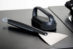 Outdoorchef Plancha Reinigungsset -Grillen Und Rauchern Outdoorchef Plancha Reinigungsset Mood