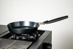 Outdoorchef Carbonstahl Pfanne Ø 28 Cm -Grillen Und Rauchern outdoorchef carbonstahl pfanne grill 14 491 47